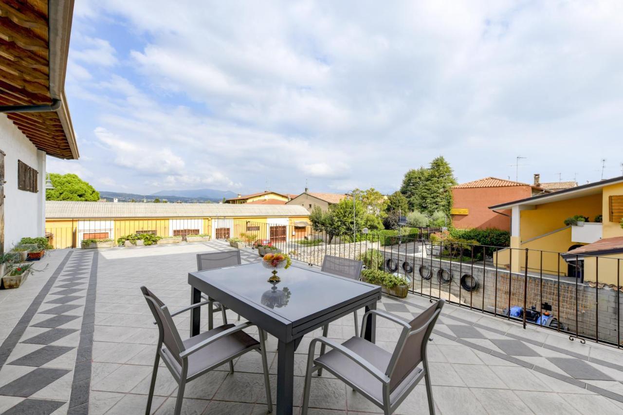 Appartamento In Piazza Moniga del Garda Exterior photo