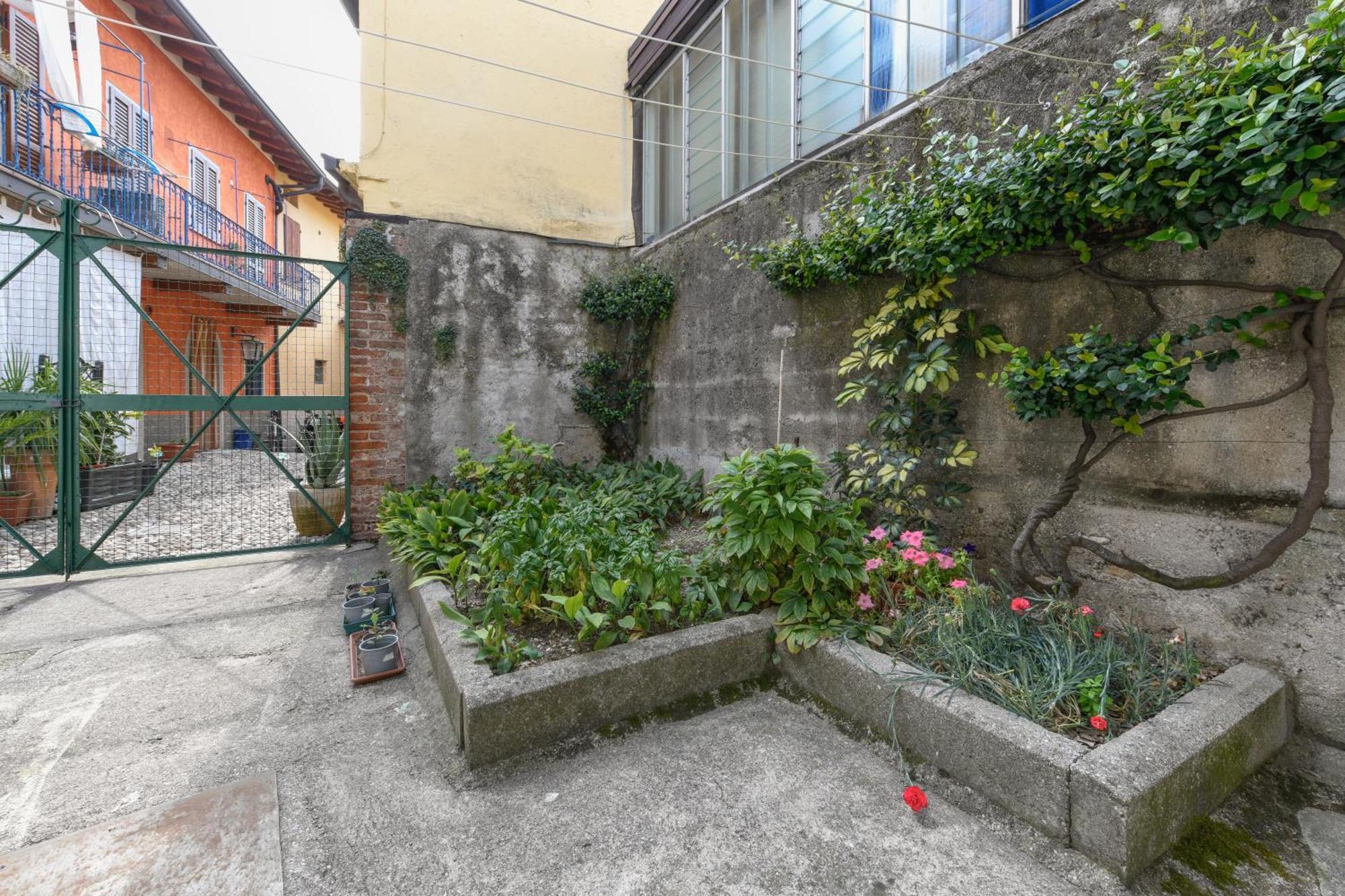 Appartamento In Piazza Moniga del Garda Exterior photo
